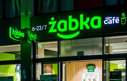 Sklep Żabka szuka fajnych ludzi na spokojne stanowisko!